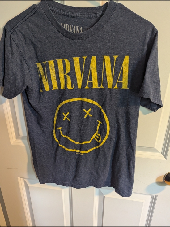 NIRVANA Other - Nirvana Short Sleeve Graphic Tee in Charcoal with Yellow Logo